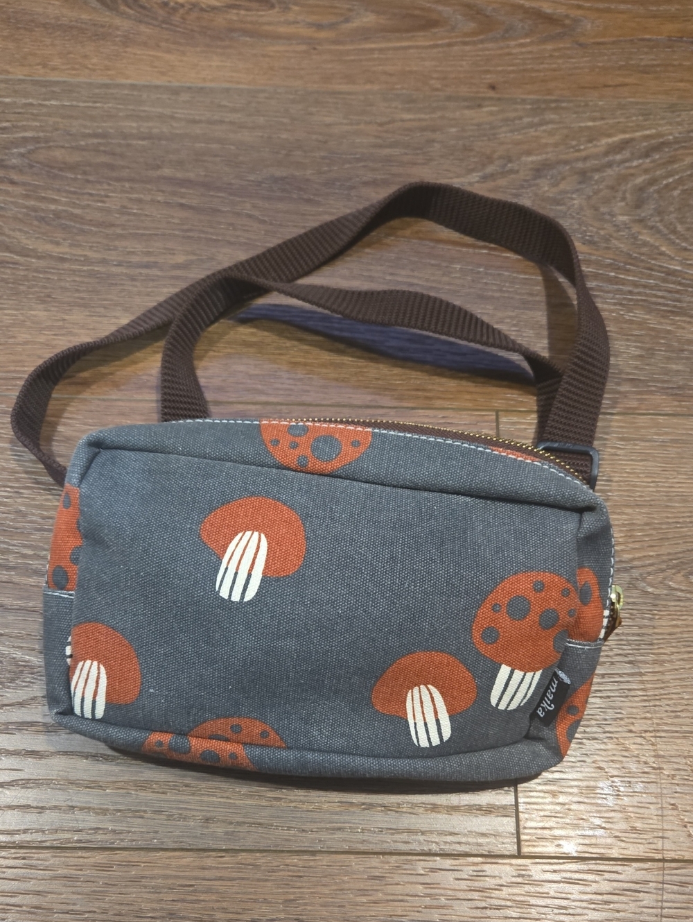 MAIKA COTTON FANNY PACK MUSHROOM PRINT... #8213